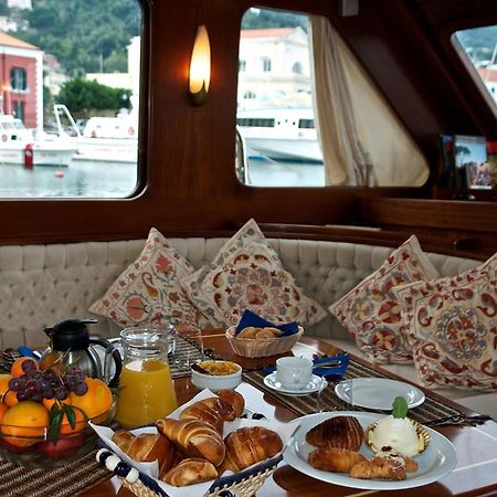 Silver Hotel Палермо Екстериор снимка